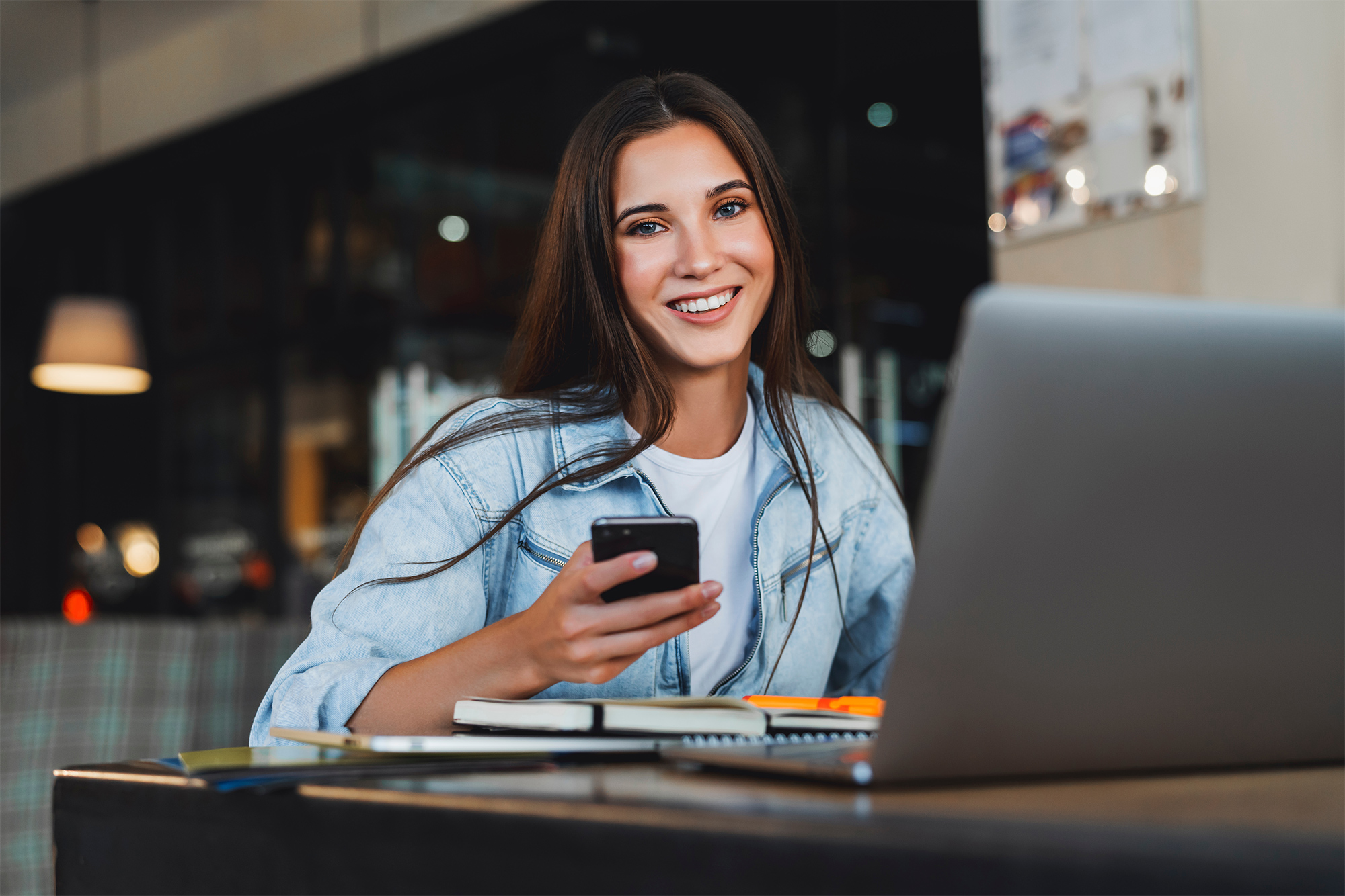 WBSKarrierlab Kapcsolat